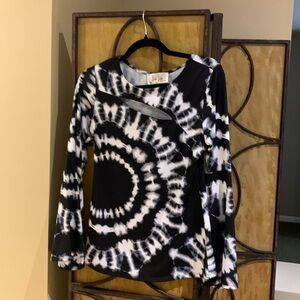 Ladies tye dye top